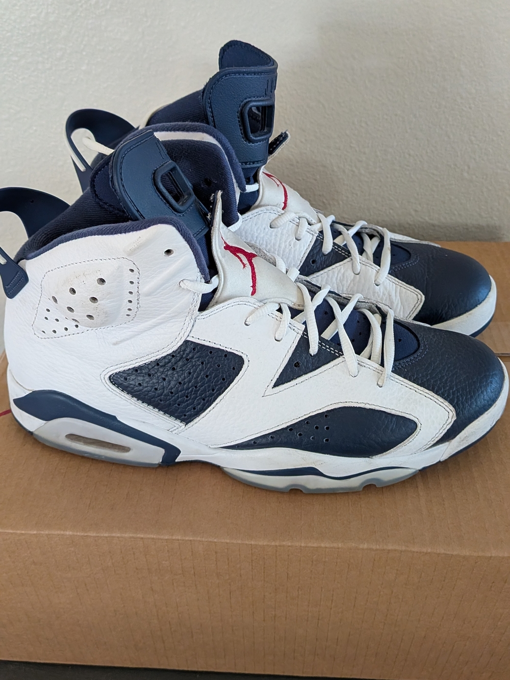 Jordan Air Retro 6 Navy/White Basketball Shoes